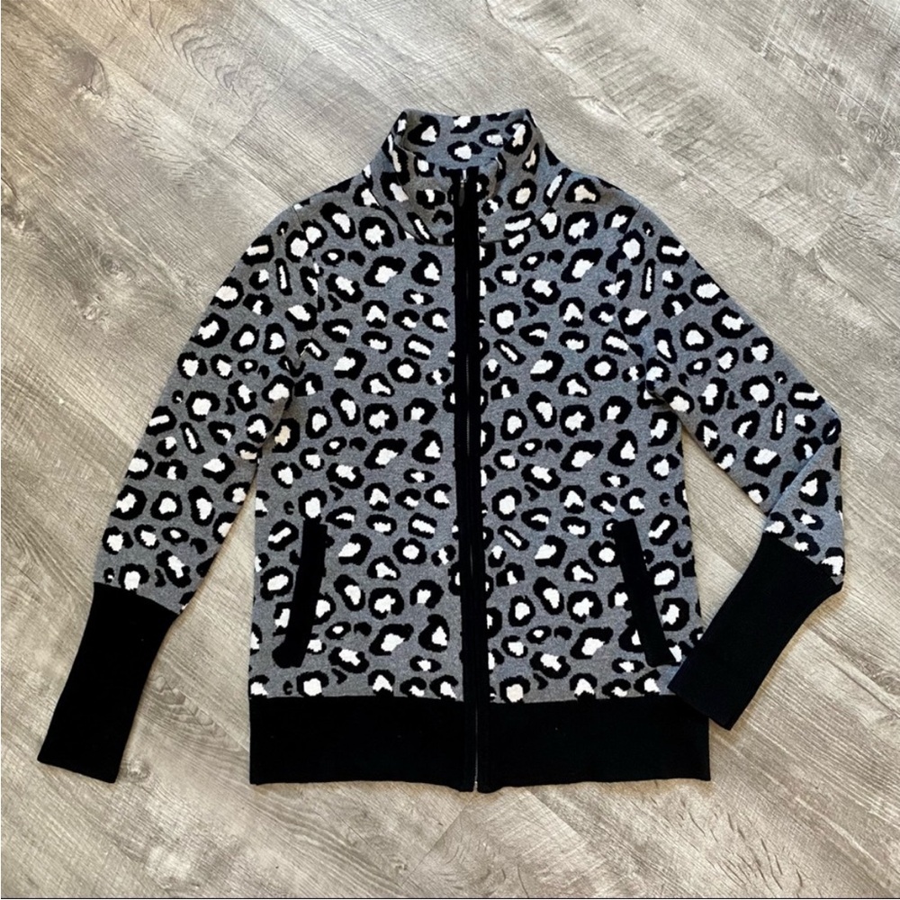 Rachel Zoe Gray Knit Cardigan Sweater in Leopard